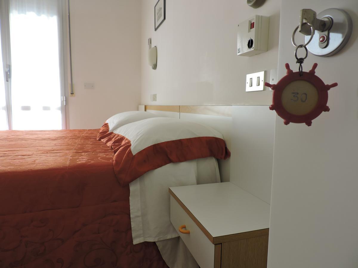 Albergo Sabrina Rimini Eksteriør billede