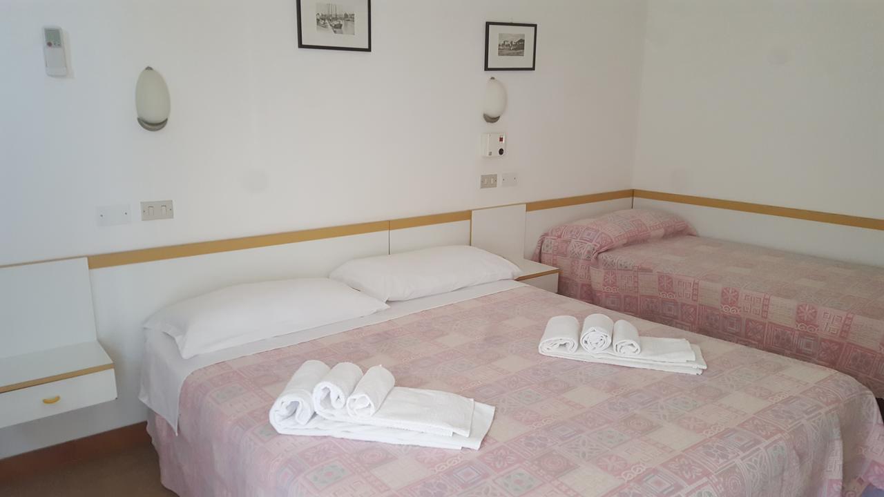 Albergo Sabrina Rimini Eksteriør billede